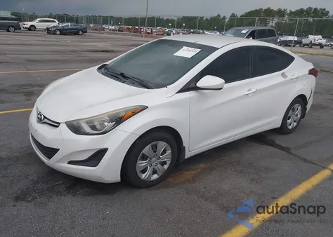 2016 Hyundai Elantra Se z USA, uszkodzony, nr VIN 5NPDH4AE0GH688736